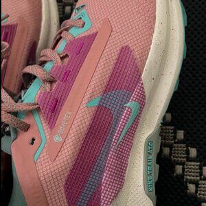 Nike Trail ATC - gortex (Size 9 )